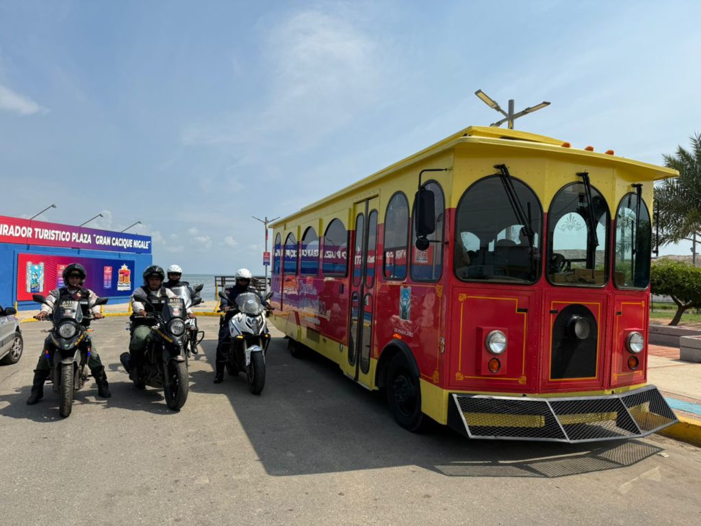 Diplomáticos de 12 países recorrieron Maracaibo a bordo del Tranvía 3 1001079361