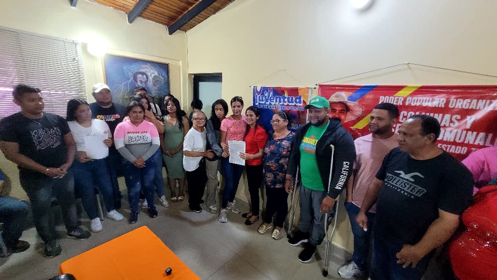 Alcaldía del Municipio Colón refuerza la planificación comunal con firma de actas y convenios para la juventud 3 1001082783