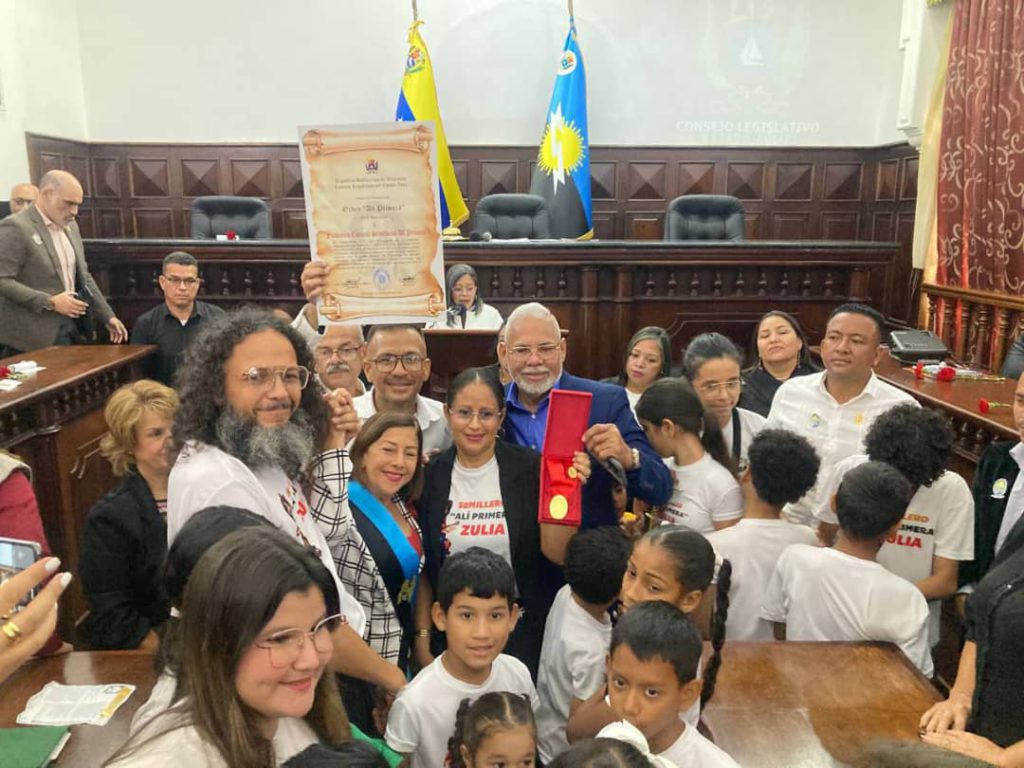 CLEZ otorgó Orden "Alí Primera" en conmemoración de los 84 años del natalicio del Cantor del Pueblo 4 1001082868