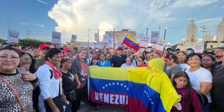 <br>Con masiva concurrencia se desarrolló la concentración "Ganemos la paz y defendamos la Vida" en Cabimas 1 IMG 20251006 WA01171