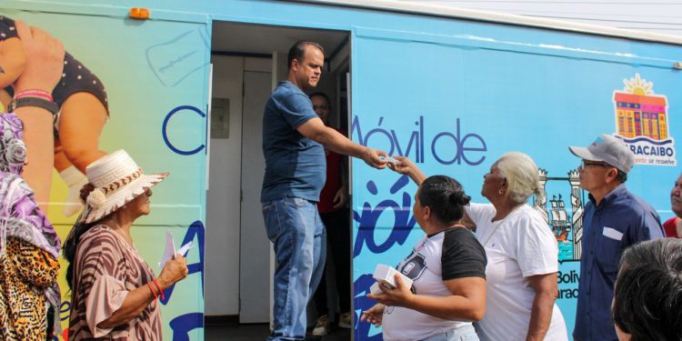 Más de 2 mil personas atendidas en megajornada social de la Alcaldía de Maracaibo 1 IMG 20251015 WA0191