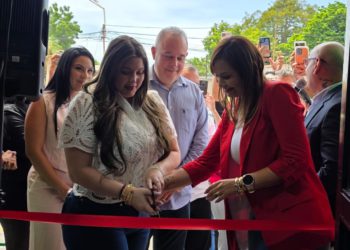 Cadena farmacéutica FarmaVenezuela abrió nueva sede en Los Haticos 2 IMG 20251015 WA0237