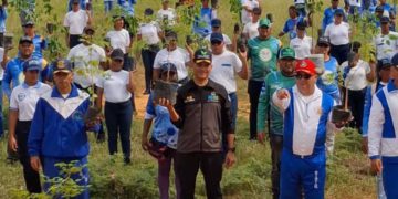 Cinco mil plantas establecen en el Zulia por el Día Internacional contra el Cambio Climático 12 IMG 20251026 WA0132