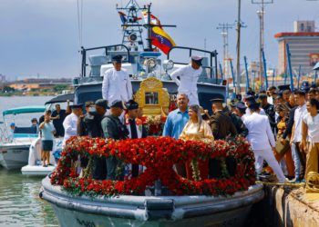 La Chinita inicia procesión lacustre para reencontrarse con sus hijos de los pueblos costeros del Zulia 6 IMG 20251026 WA0165