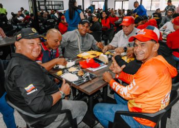 Trabajadores de Alcaldía de San Francisco ahora cuentan con servicio de comedor recuperado por la gestión actual 7 IMG 20251030 WA0348
