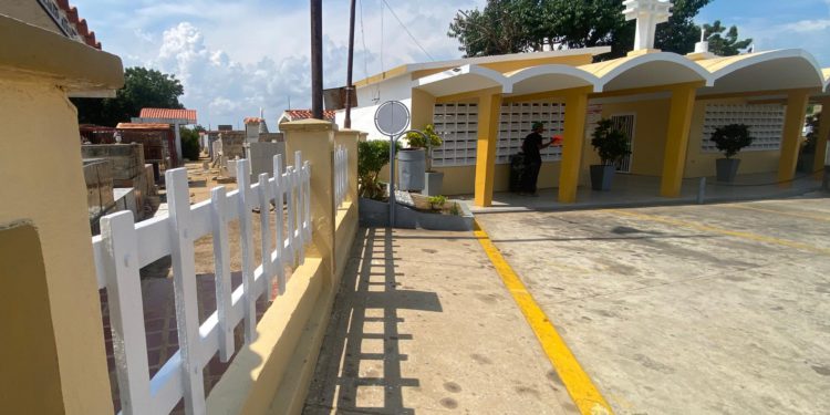 Rehabilitan los cementerios en Mara para conmemorar el Día de los Difuntos 1 IMG 20251031 WA0180