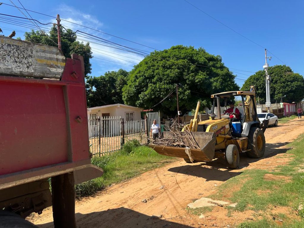 Operativo ¡Saca tu Cachivache! recorrió el sector Ezequiel Zamora al oeste de Maracaibo 2 1001087714