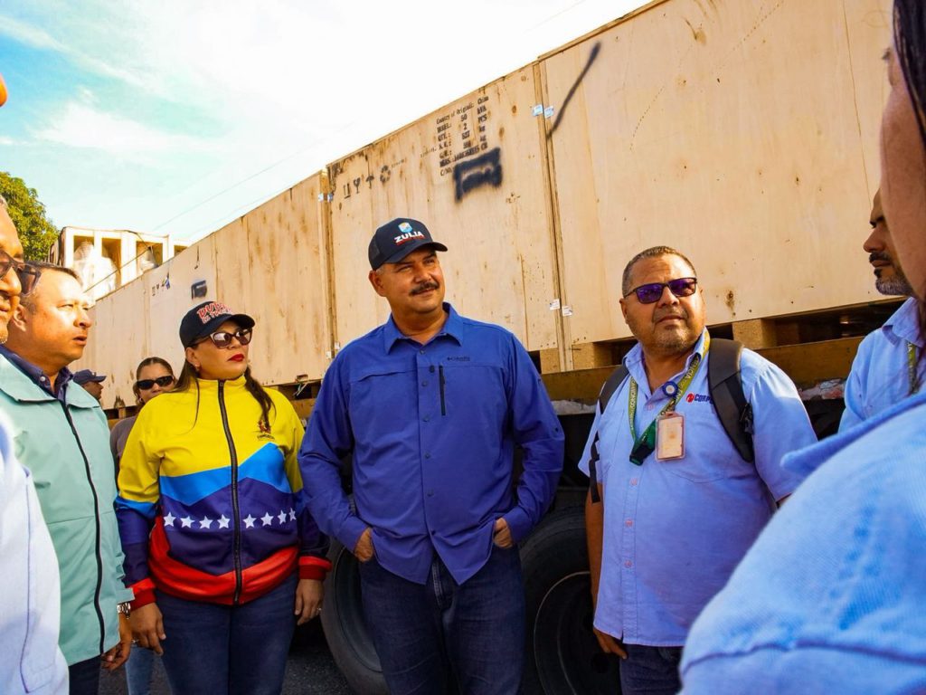 Gobierno Bolivariano consolida sistema eléctrico del Zulia con la entrega de 500 transformadores de distribución 2 1001099643