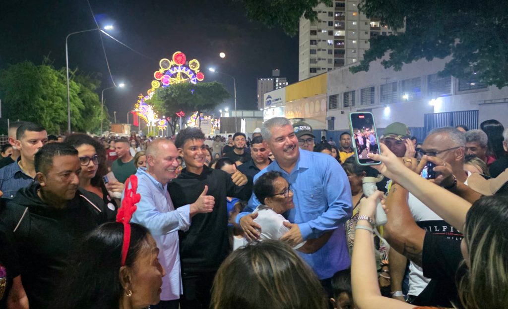 Marabinos colmaron Avenida Bella Vista en el encendido de la Feria de La Chinita 5 1001106625