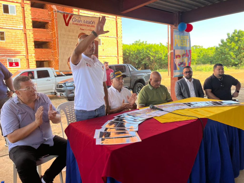 Unas 6 mil familias de 20 sectores de Cabimas beneficiadas con documentos de Comités de Tierras Urbanas 3 1001128077