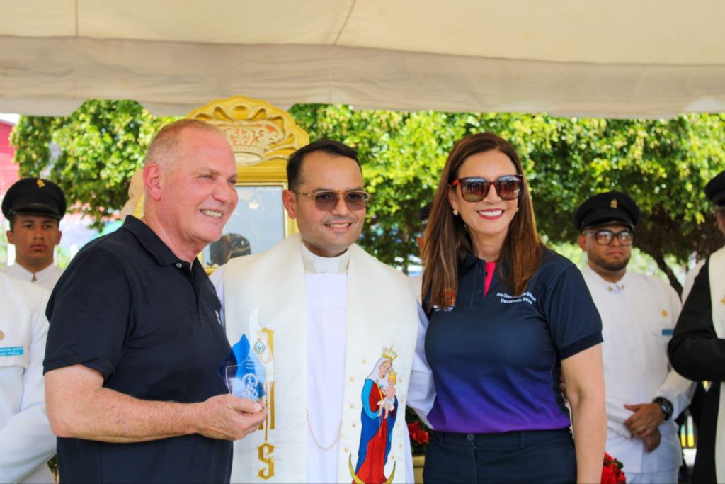 Di Martino: La Virgen nos va a conceder el milagro de seguir transitando por los caminos de la paz 2 1001129304