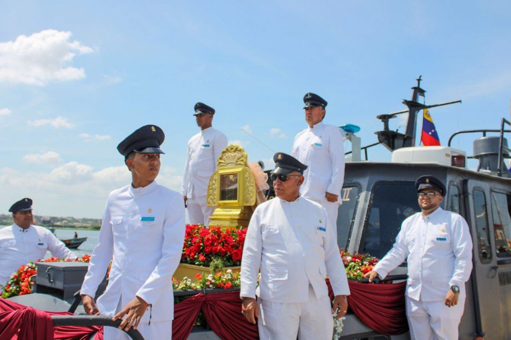 Di Martino: La Virgen nos va a conceder el milagro de seguir transitando por los caminos de la paz 4 1001129305