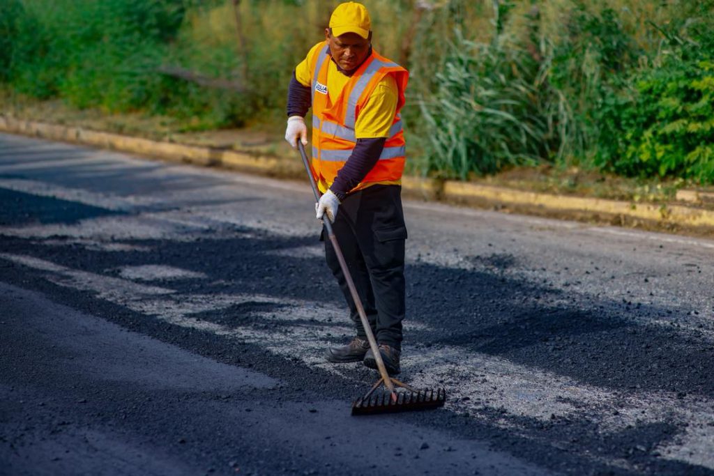 Plan Integral Soluciones para los Zulianos llega a Santa Rita para la colocación de 4.000 toneladas de asfalto 3 1001133567