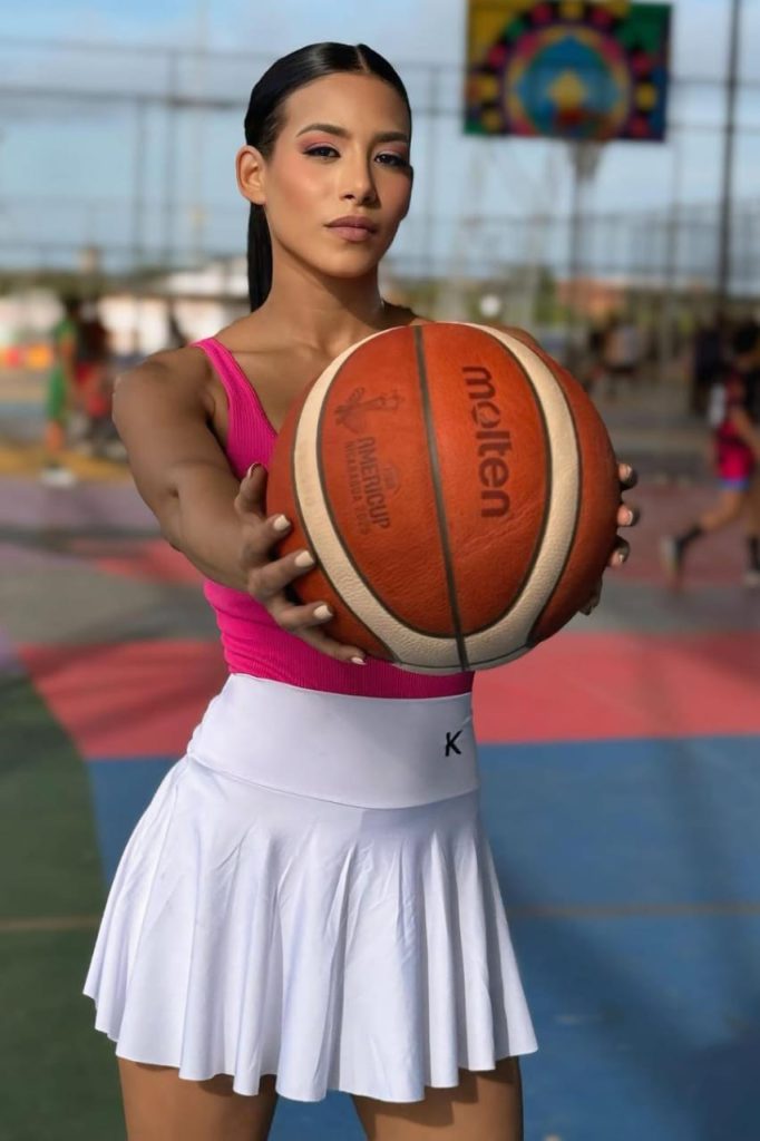 Karla Moronta, Reina de la 59° Feria de La Chinita es una mujer profesional, deportista y emprendedora 2 1001134531