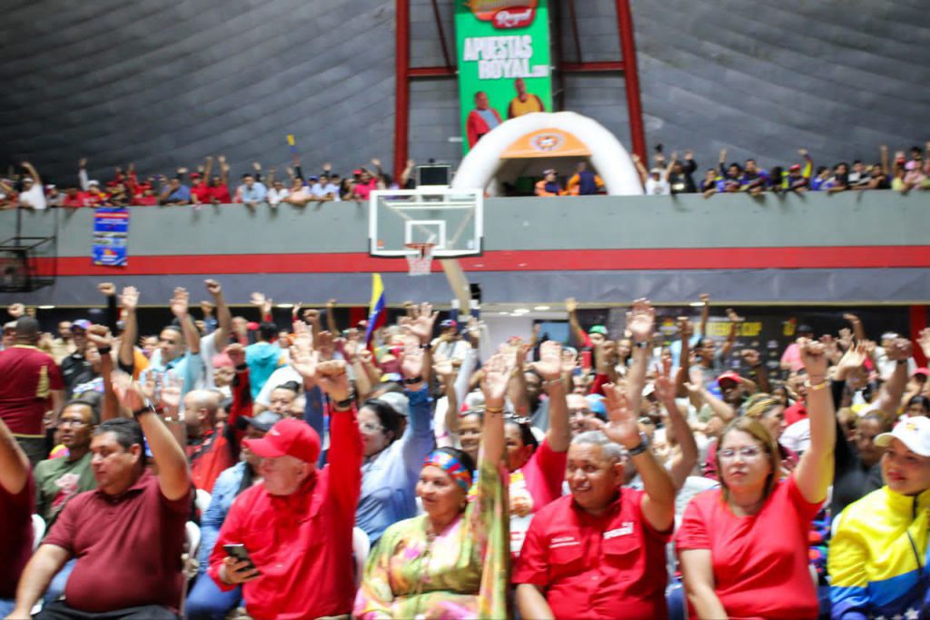 Di Martino: “Las comunas son el camino a seguir para los gobernantes” 3 1001153813