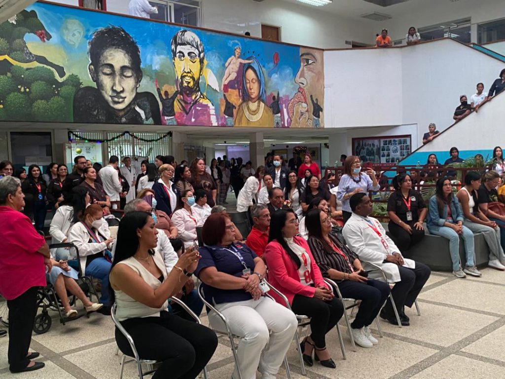 Hospital Adolfo Pons celebra 43 años como pilar de la salud en Zulia 3 1001153924