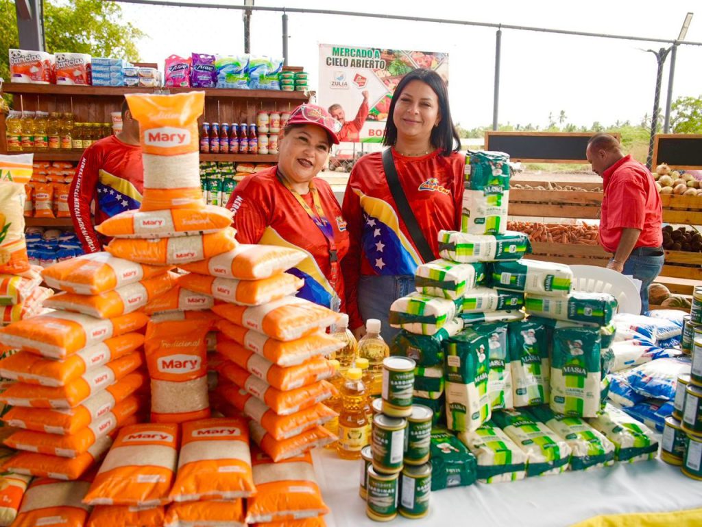 Plan de Ofensiva Alimentaria se despliega para la atención de los habitantes de La Cañada de Urdaneta 2 1001180109