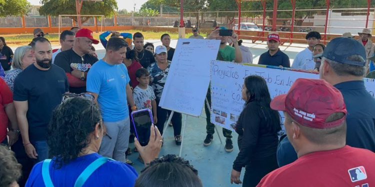 Comuna Vencedores del Sur define proyectos rumbo a la Consulta Popular del 23-N 1 IMG 20251102 WA0022