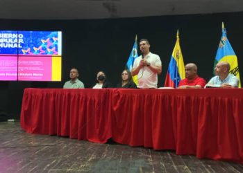 Desarrollan taller de planificación y presupuesto dirigido a consejos comunales de Cabimas 3 IMG 20251104 WA0047