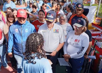 Autoridades refuerzan seguridad escolar con el Programa "Mi Escuela, Mi Zona Segura" 2 IMG 20251105 WA0330