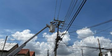 CORPOELEC beneficia a más de 422 mil zulianos con atención de casos del 1×10 del Buen Gobierno 10 IMG 20251106 WA0102