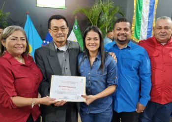 Alcaldía del Municipio Colón rinde homenaje a la tradición en Sesión Especial por el Día del Gaitero 2 IMG 20251108 WA0187 1