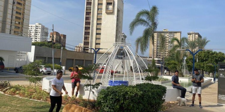 Plaza Rotary recuperada por la Alcaldía de Maracaibo y ahora tiene hasta wifi 1 IMG 20251111 WA0146