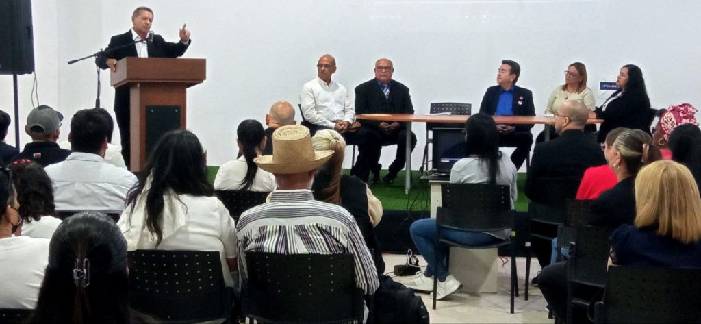 Biblioteca Pública del Zulia celebra el Primer Encuentro Regional de Bibliotecas y Salas de Lectura 2 1001222754