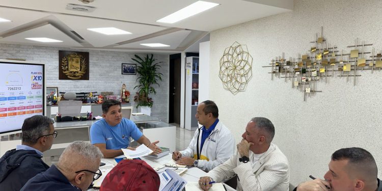 Supervisan cumplimiento de las solicitudes del Sistema 1×10 del Buen Gobierno 1 IMG 20251201 WA0142