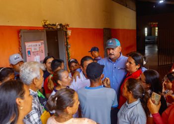 Salud, educación y servicios atendió el gobernador Caldera en gira de trabajo territorial en Baralt 3 IMG 20251203 WA0207