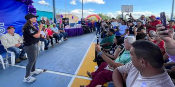 Ana Clara de Di Martino: "Alcaldía reivindica y dignifica a la mujer marabina con Puntos Violeta y programas de capacitación" 12 IMG 20251205 WA0124