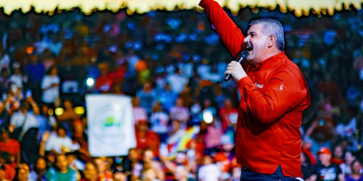 Juramentados 5.879 Comandos de Comunidades Bolivarianos Integrales en el Zulia<br> 1 IMG 20251206 WA0028