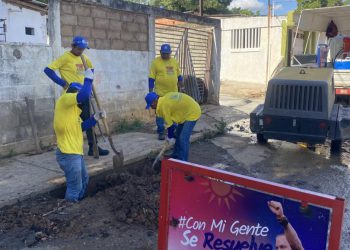 400 familias en La Chamarreta vuelven a tener gas por tubería gracias a la Alcaldía de Maracaibo 3 IMG 20251210 WA0448