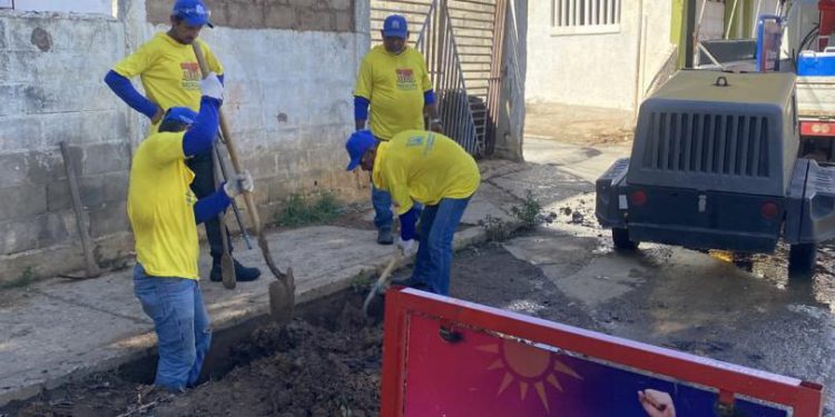 400 familias en La Chamarreta vuelven a tener gas por tubería gracias a la Alcaldía de Maracaibo 1 IMG 20251210 WA0448