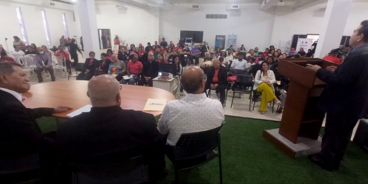 Biblioteca Pública del Zulia celebra el Primer Encuentro Regional de Bibliotecas y Salas de Lectura 1 IMG 20251211 WA0047