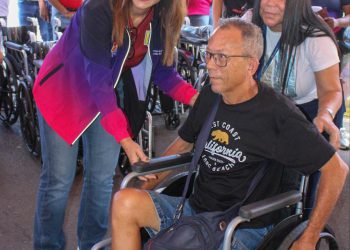 Jornada social y entrega de ayudas de la VenApp se cumplió en parroquia Olegario Villalobos 4 IMG 20251220 WA0148