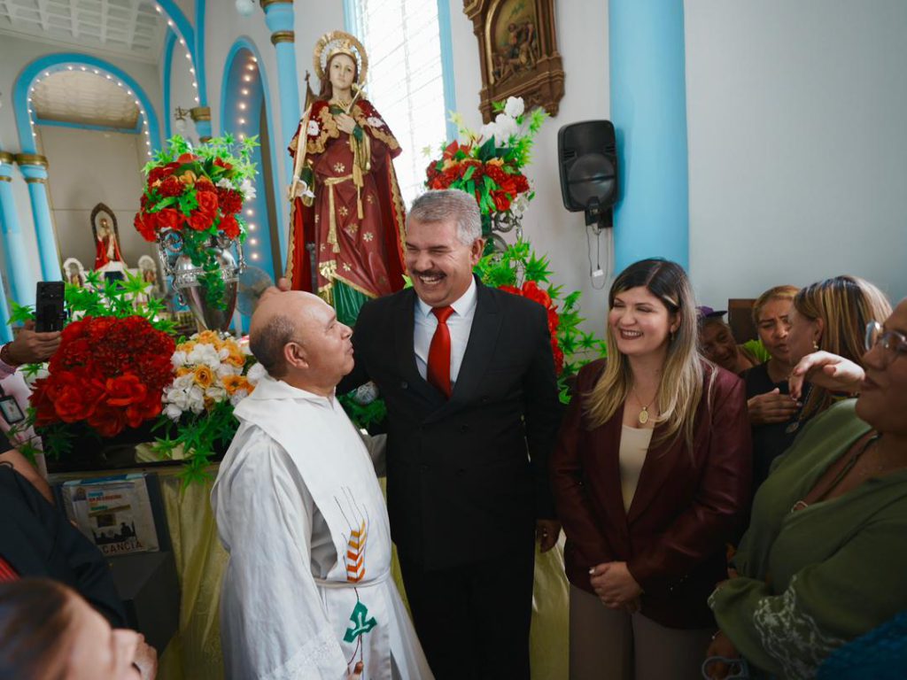 Gobernador Luis Caldera entrega obra de rescate patrimonial en el marco del Día de la Zulianidad 2 1001378561