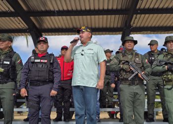 Dotados de uniformes oficiales de la PNB en inicio de despliegue especial de seguridad de fin de semana 5 IMG 20260123 WA0167