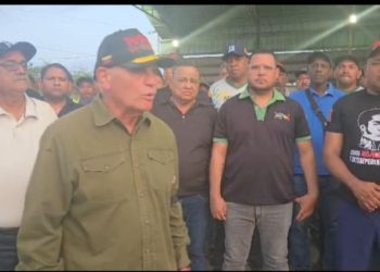 Alcalde Di Martino: "En Maracaibo seguimos leales a la revolución en paz y con trabajo normal" 2 Screenshot 20260103 101358 com whatsapp MediaViewActivity edit 149516124641911