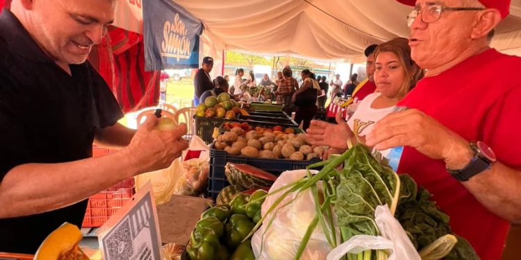 Alcaldía de Maracaibo llegó a El Gaitero con las jornadas integrales <br> 1 IMG 20260201 WA00321