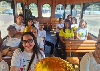 Un tranvía cargado de milagros recorrió el corazón de Maracaibo 2 IMG 20260223 WA0136