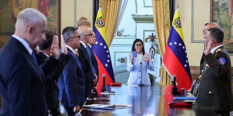 Juramentado Rolando Alcalá como nuevo ministro de Energía Electrica