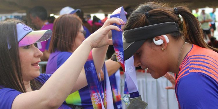 Más de 1.300 corredores participaron en carrera 10K de Cobeca
