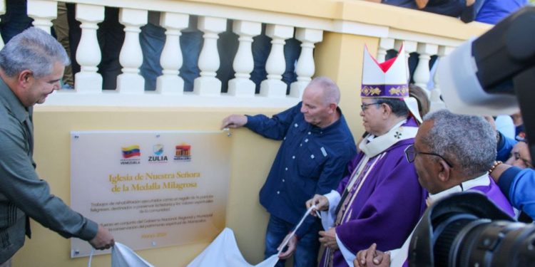 Entregada rehabilitación integral de iglesia La Milagrosa con la presencia de autoridades regionales y eclesiásticas