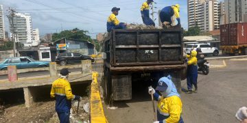 IMA limpia 970 metros lineales de la cañada Hamburgo en parroquia Santa Lucia
