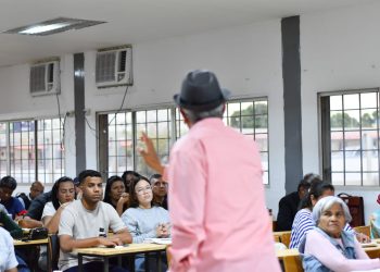 LAUICOM contará con estudios gratuitos de pregrado en Comunicación Política 3 LAUICOM contará con estudios gratuitos de pregrado en Comunicación Política