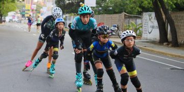 Masiva participación de jóvenes en la Ciclovía de Maracaibo