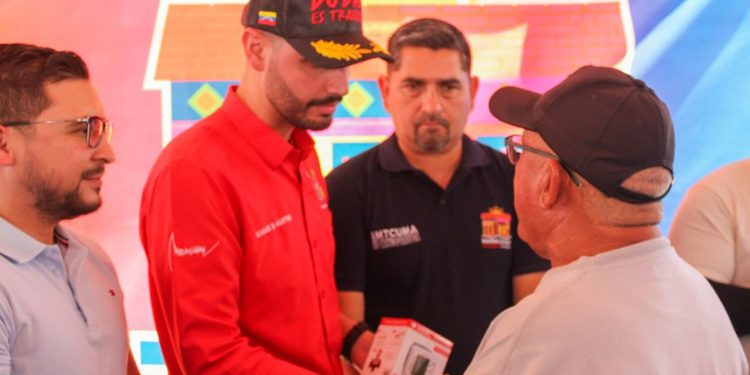 Primera Jornada para el Buen Vivir benefició a más de 1.500 transportistas 1 Primera Jornada para el Buen Vivir benefició a más de 1.500 transportistas