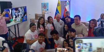 ​Alcaldía de Maracaibo impulsa el futuro tecnológico con entrega de kits de robótica a 15 liceos