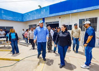 Gobernación inspecciona trabajos de rehabilitación de la Clínica Popular “Tía Juana II”